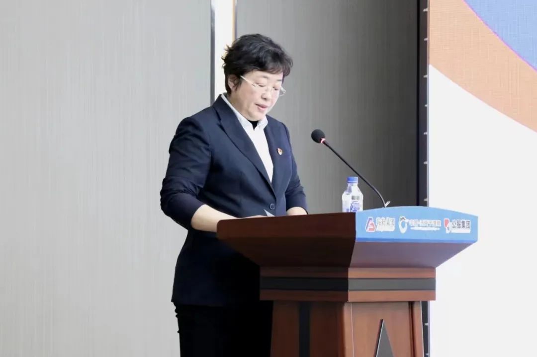 鞍勤集團、溫泉集團、公服集團2023年新任干部任前集體談話及集體送任儀式圓滿結(jié)束